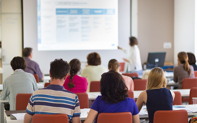 IC2PerMed: Healthcare Professionals’ Education and Citizens’ Empowerment in Personalized Medicine